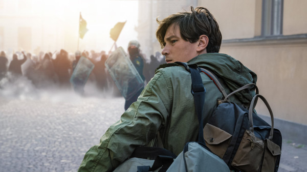New Scandinavian Thriller From Netflix Attracts Full Halls: New Scandinavian Thriller From Netflix Attracts Full Halls: "Against The System"